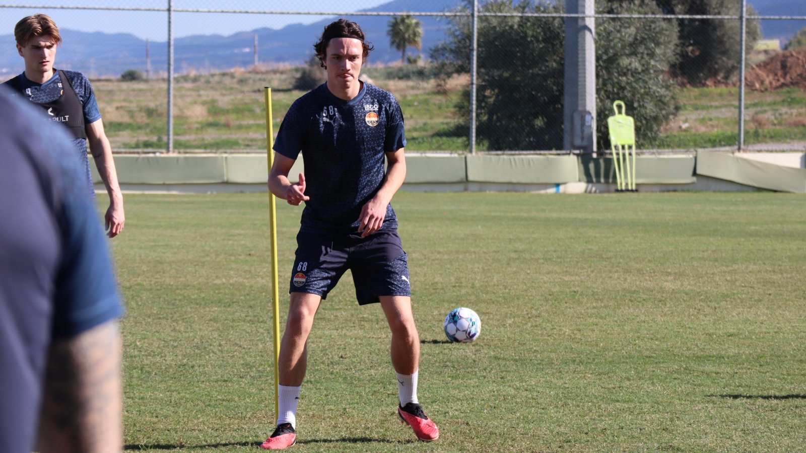 Yves Vaage training with the Strømsgodset first team